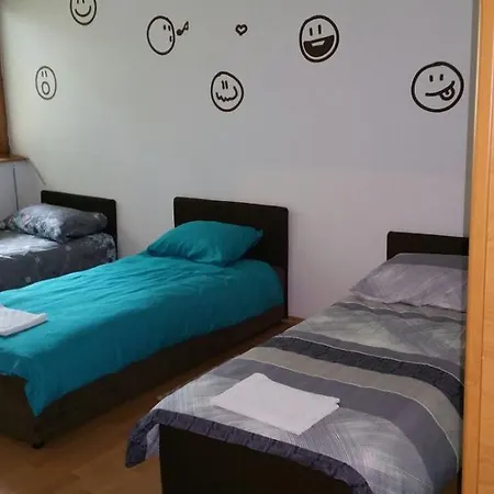 2 Bedroom Appartement *